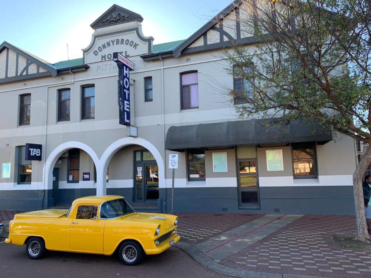 Donnybrook Hotel Wa Exteriör bild